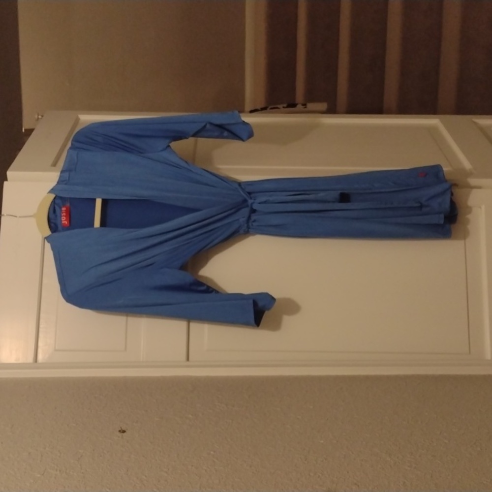 Lue Natori robe